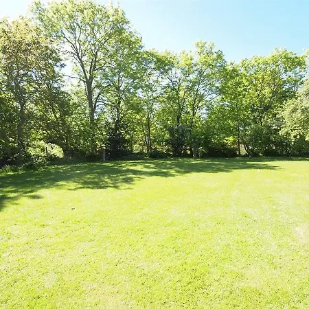 Three-bedroom Holiday Langebro 01 別荘 Søby